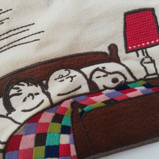 スヌーピー チャーリーブラウン ライナス 刺繍 ポーチ フラットポーチ スヌーピー チャーリーブラウン ライナス 刺繍 ポーチ フラットポーチ