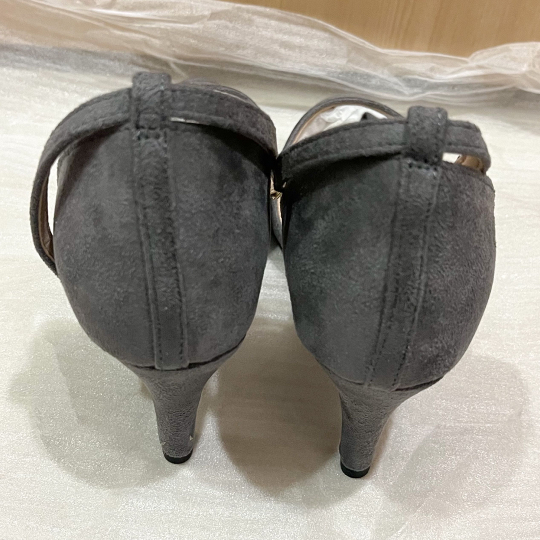 7.5cmヒール セパレートストラップパンプス flune チャコールグレー レディースの靴/シューズ(ハイヒール/パンプス)の商品写真
