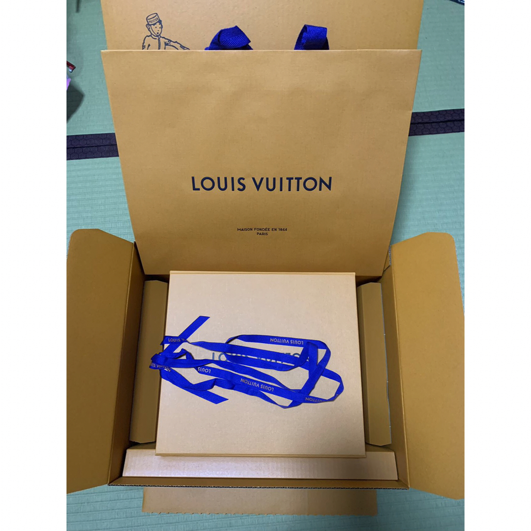 LOUIS VUITTON - 美品 ルイビトンLOUIS VUITTON ショッパーと空箱の