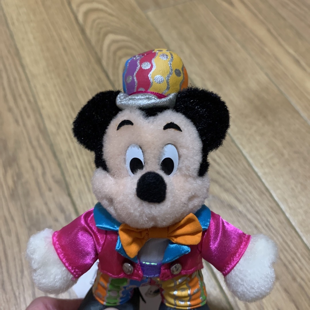 Disney(ディズニー)の新品　ディズニーミッキーマウスぬいぐるみバッチ エンタメ/ホビーのおもちゃ/ぬいぐるみ(ぬいぐるみ)の商品写真