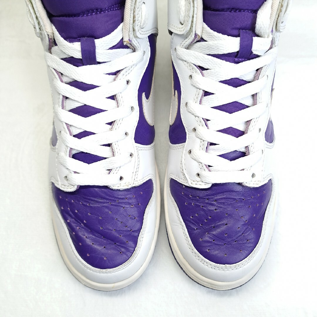 NIKE(ナイキ)の【激レア/美品】NIKE DUNK HIGH 裏ダンク 紫×白 26.0 メンズの靴/シューズ(スニーカー)の商品写真
