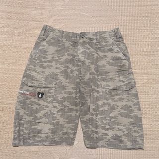 ボルコム(volcom)のVOLCOM【ボルコム】カーゴパンツ　ハーフパンツ　ショートパンツ　サイズ…30(ショートパンツ)