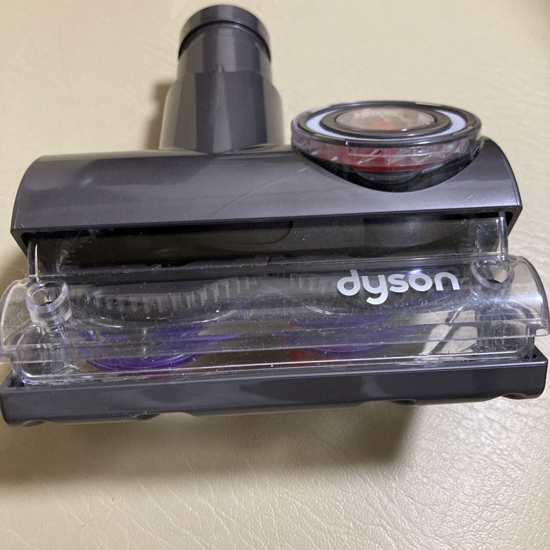 Dyson(ダイソン)のダイソンサイクロンDC46 タングルフリータービンツール スマホ/家電/カメラの生活家電(掃除機)の商品写真
