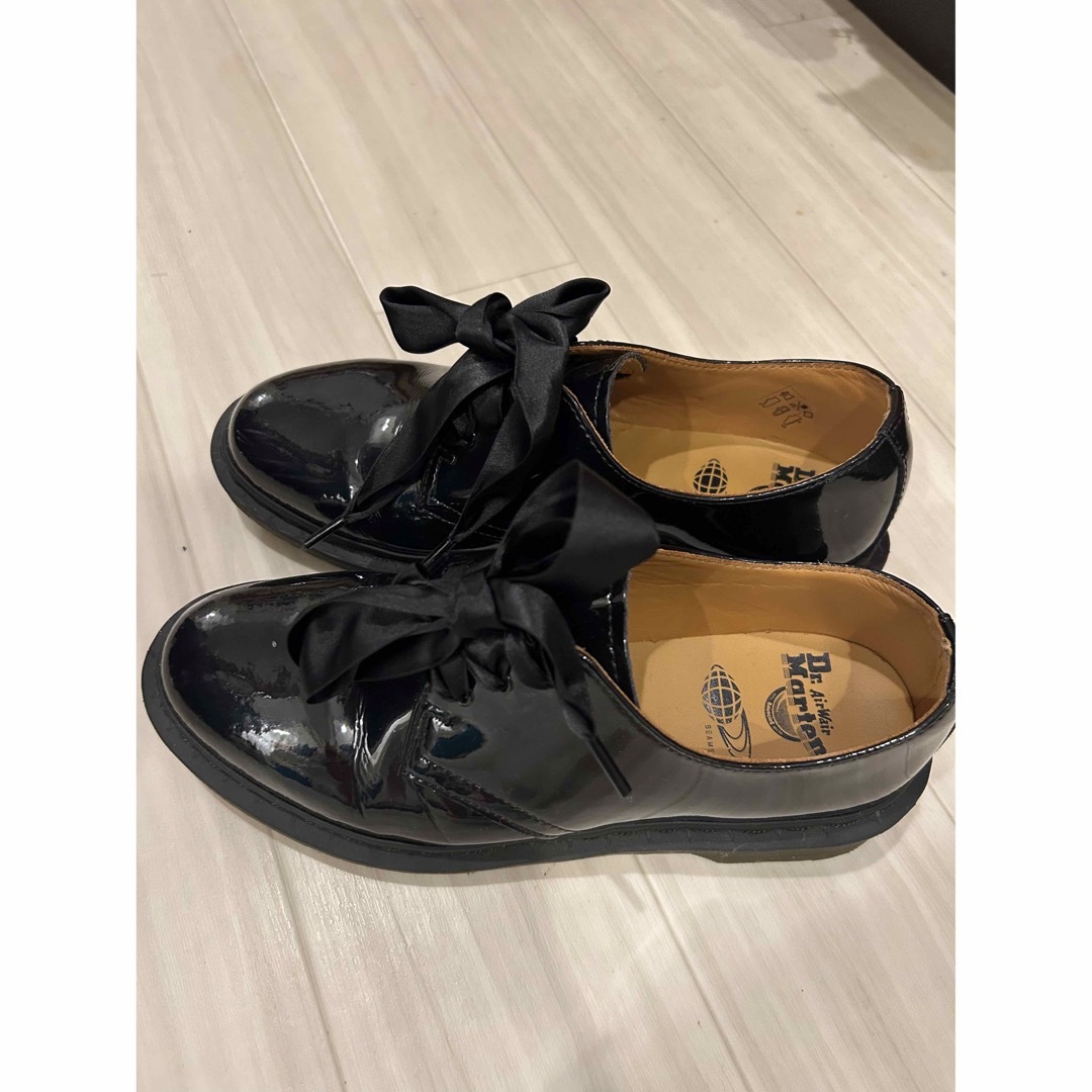 超美品　Dr.Martens ドクターマーチン　リボン