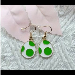 新品　たまご　ピアス(ピアス)