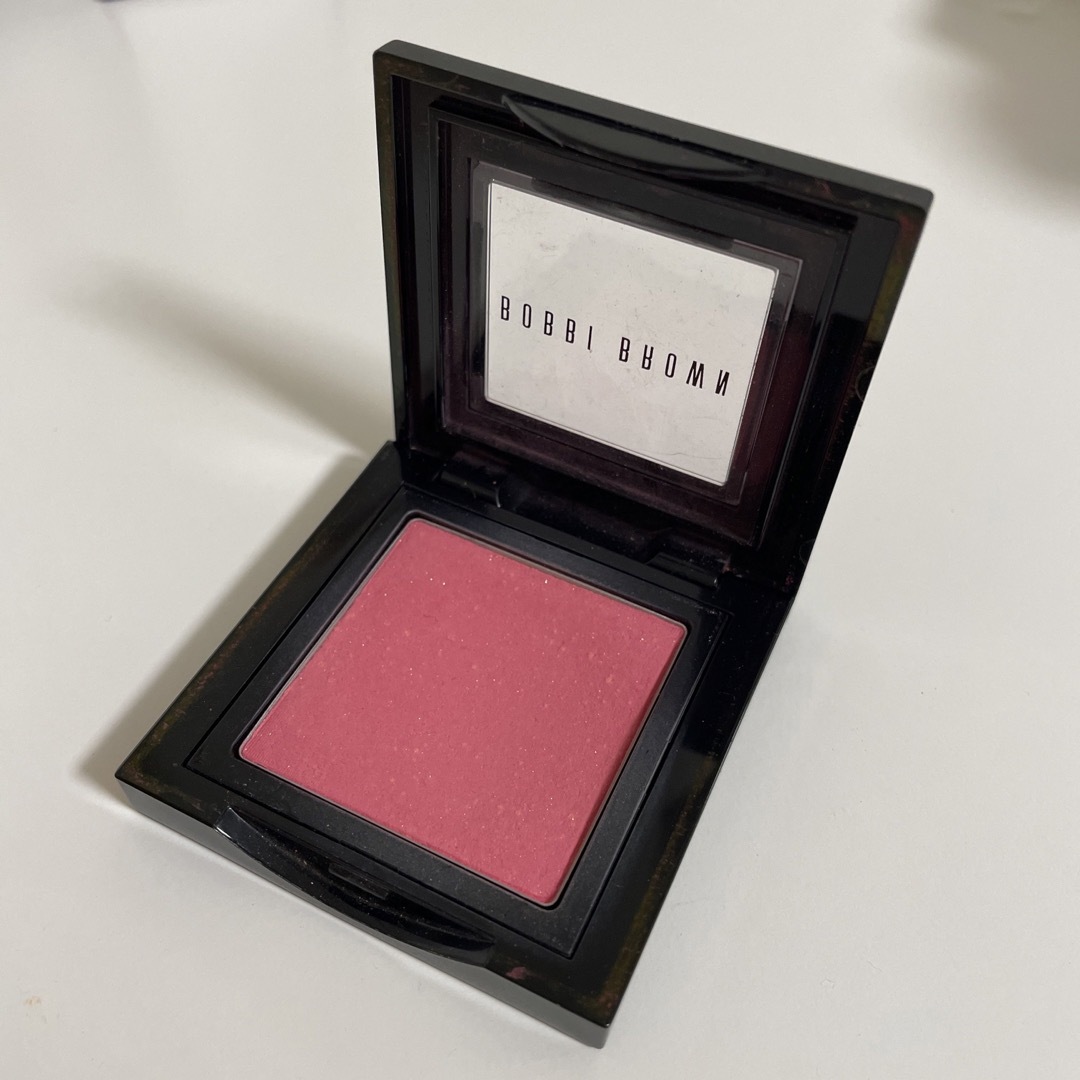 BOBBI BROWN(ボビイブラウン)のBOBBI BROWN チーク コスメ/美容のベースメイク/化粧品(チーク)の商品写真