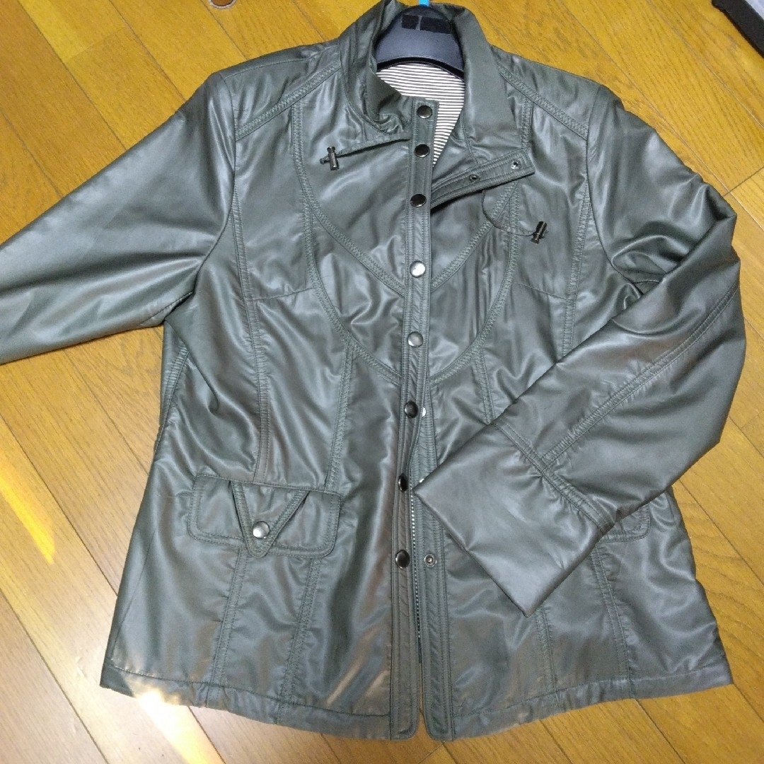 カーキ色ジャケット レディースのジャケット/アウター(ノーカラージャケット)の商品写真
