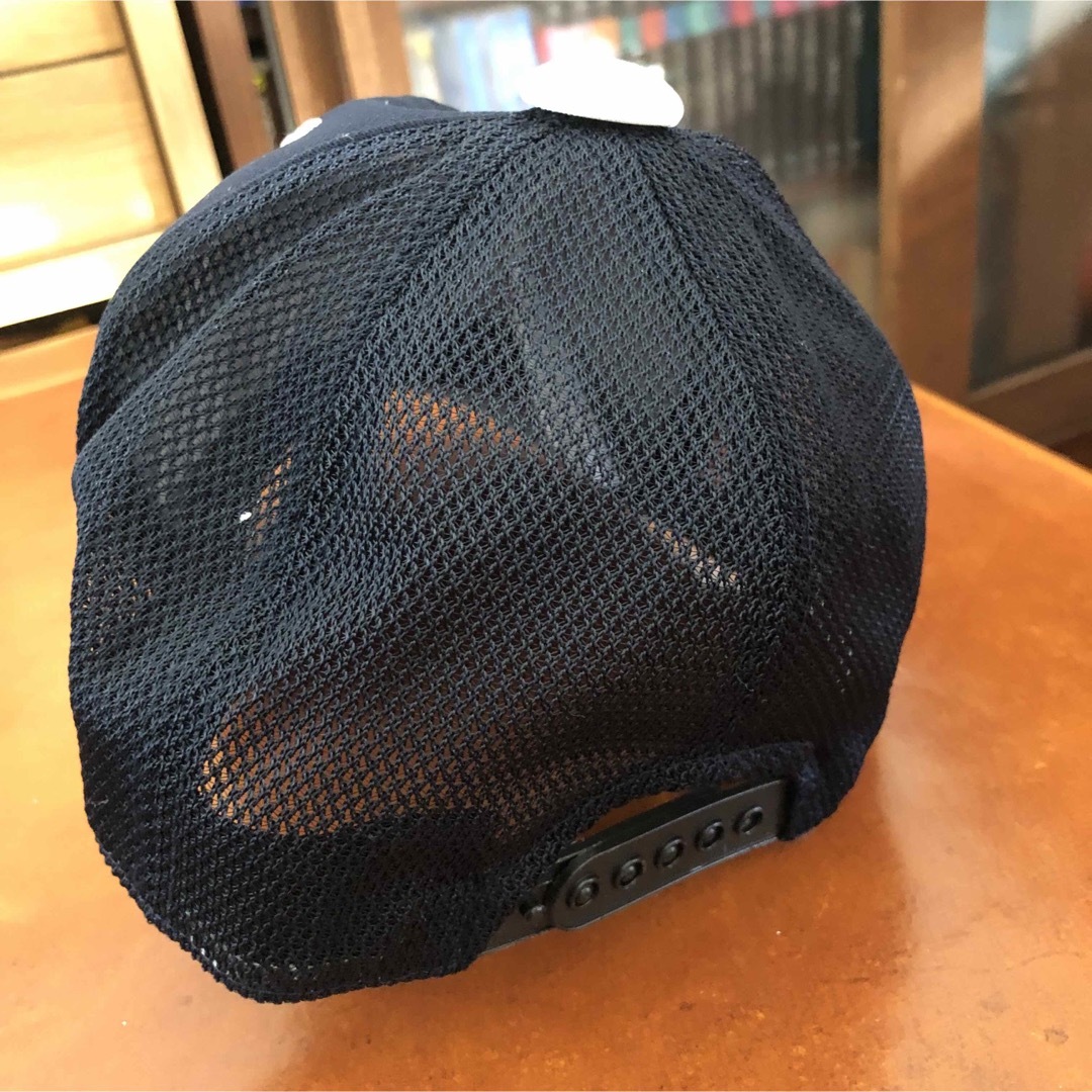 オリックス・バファローズ(オリックスバファローズ)の近鉄バファローズ　野球帽　ネイビー　岡本太郎　当時もの　プロ野球キャップ スポーツ/アウトドアの野球(ウェア)の商品写真