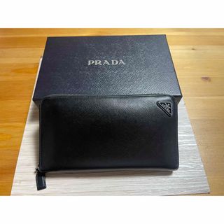 PRADA - PRADAプラダ オーガナイザー 長財布 三角プレート レザー 黒の