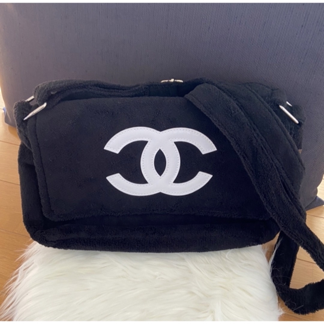 CHANEL  ノベルティ　ショルダーバッグ