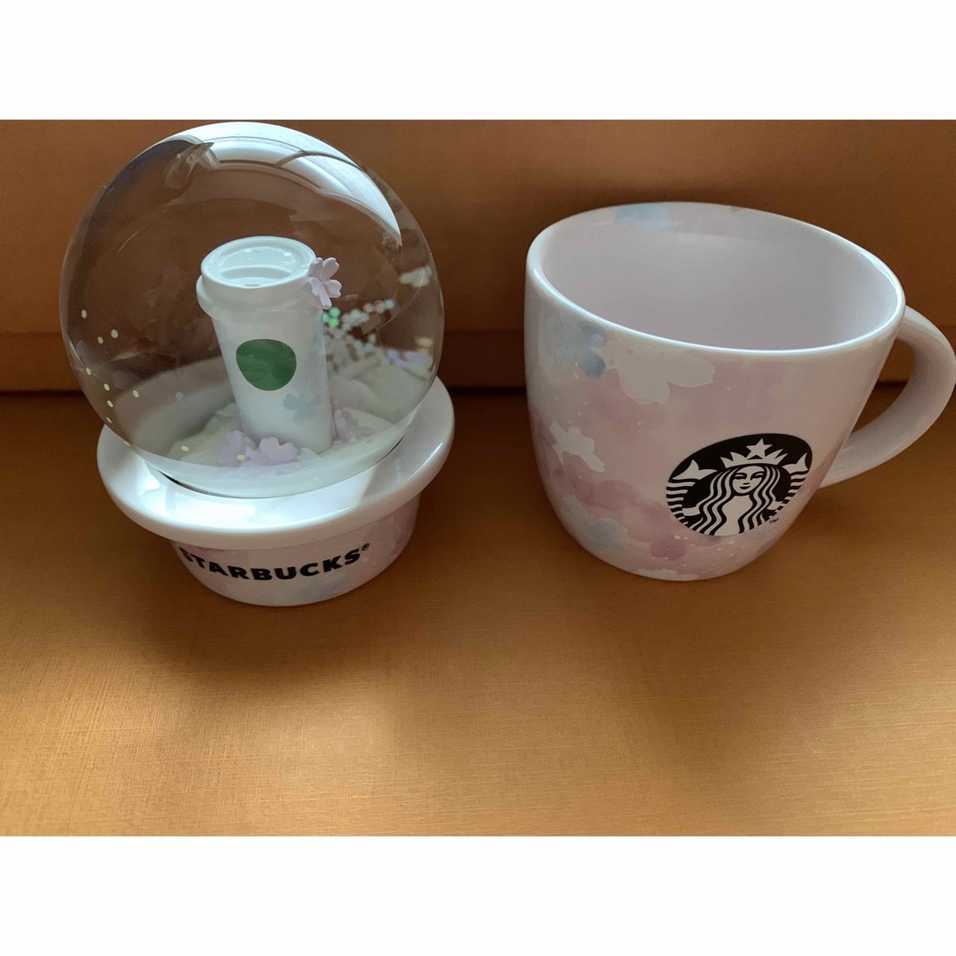 Starbucks(スターバックス)のスターバックス　SAKURAスノーグローブ&マグ89mI インテリア/住まい/日用品のキッチン/食器(グラス/カップ)の商品写真