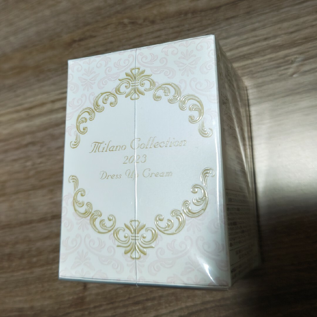 Milano Collection（kanebo）(ミラノコレクション)の新品ミラノコレクション ドレスアップクリーム 2023(50g) コスメ/美容のベースメイク/化粧品(化粧下地)の商品写真