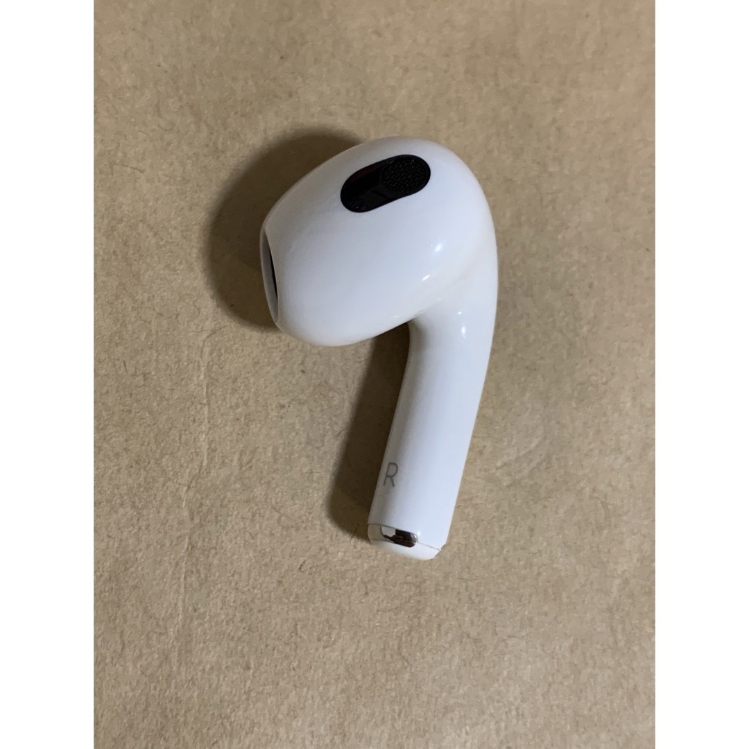 AirPods 第三世代　R