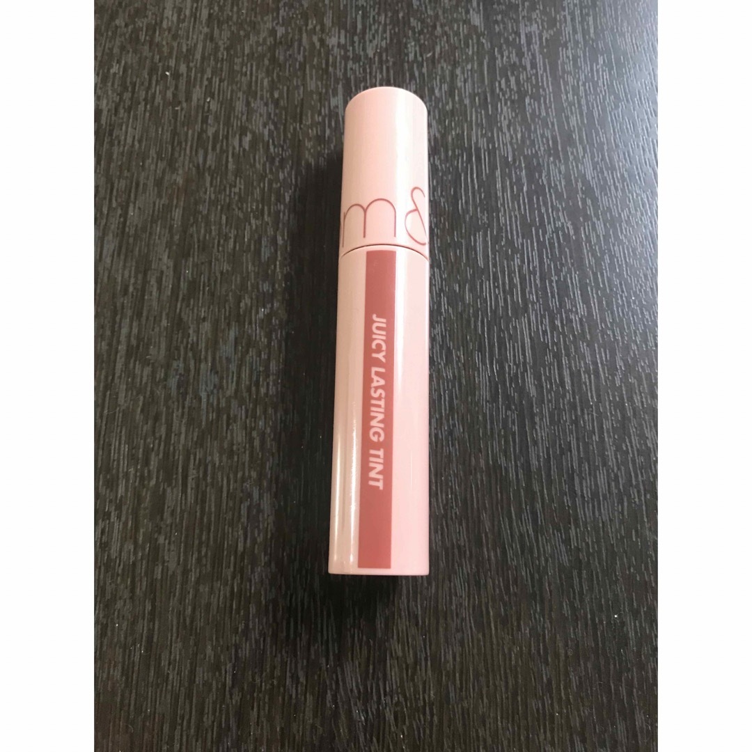 ロムアンドJUICY LASTING TINT23NUCADAMIA コスメ/美容のベースメイク/化粧品(リップグロス)の商品写真