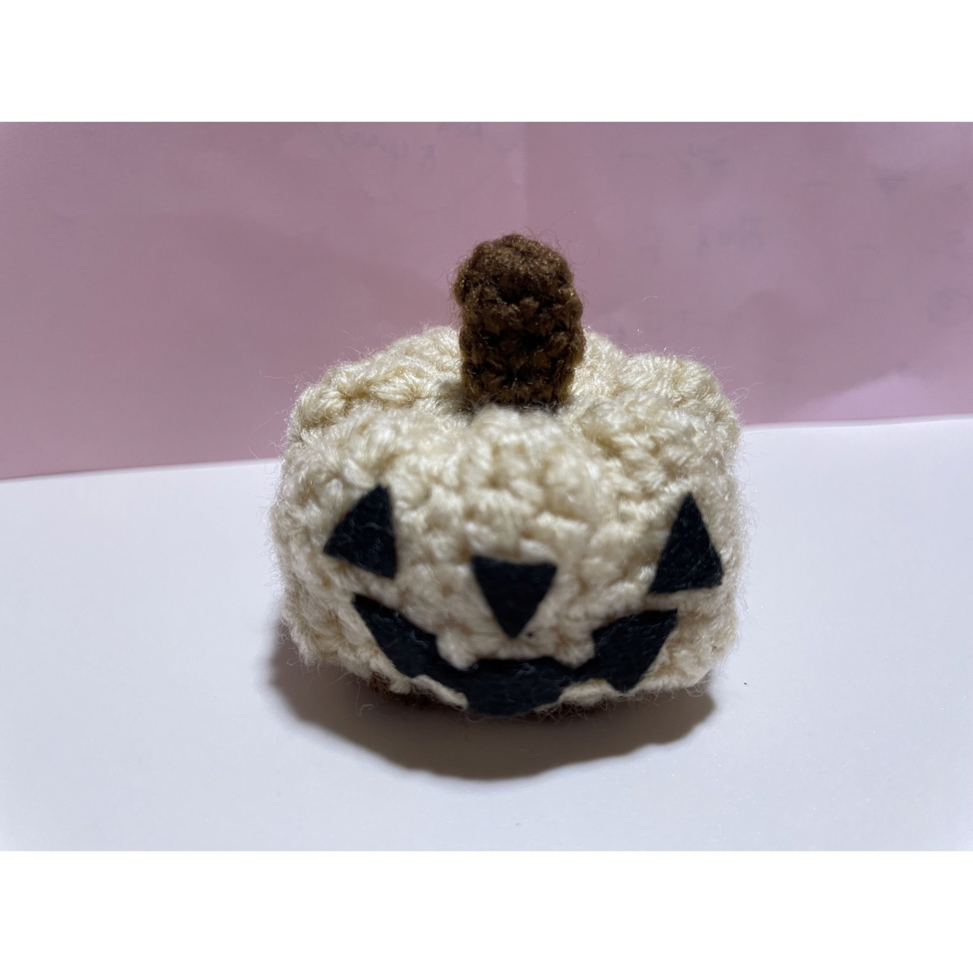 ニットで作ったハロウィン🎃の帽子 ハンドメイドのハンドメイド その他(その他)の商品写真