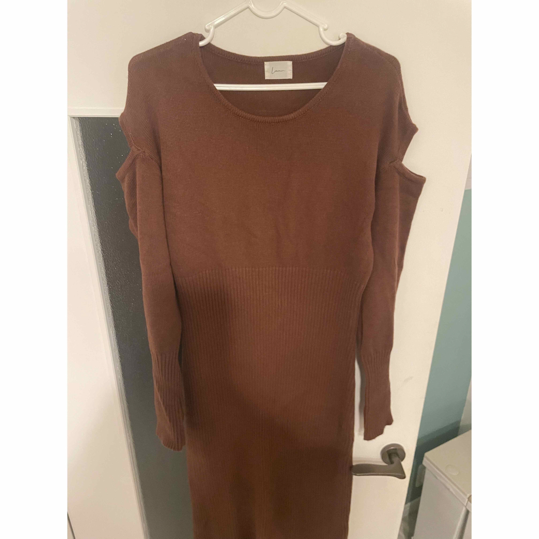 TODAYFUL(トゥデイフル)のlouren shoulder cut knit onepiece レディースのワンピース(ロングワンピース/マキシワンピース)の商品写真