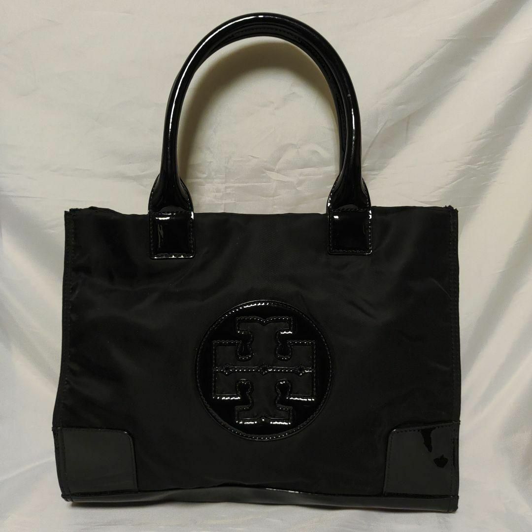 H2超美品　トリーバーチ　ハンドバッグ　ナイロン　エナメル　ブラック　ロゴマークハンドバッグ