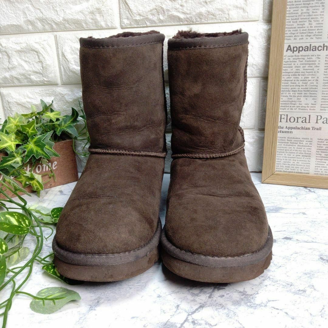 UGG AUSTRALIA(アグオーストラリア)の【美品】アグオーストラリア 25.0㎝ UGG  ムートンブーツ ダークブラウン レディースの靴/シューズ(ブーツ)の商品写真