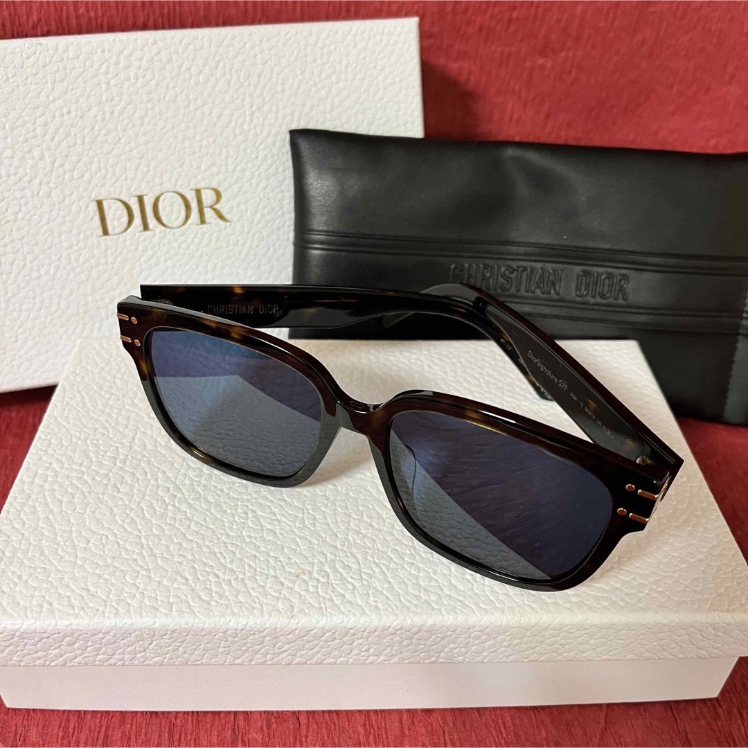 ディオールEye取扱DIOR ディオール DIORSIGNATURE S2U　サングラス