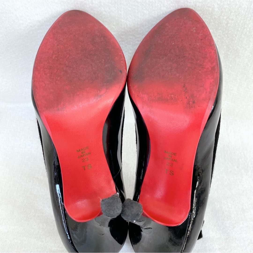 DIANA(ダイアナ)のダイアナ レッドソール ビジュー リボン エナメル パンプス 23cm レディースの靴/シューズ(ハイヒール/パンプス)の商品写真
