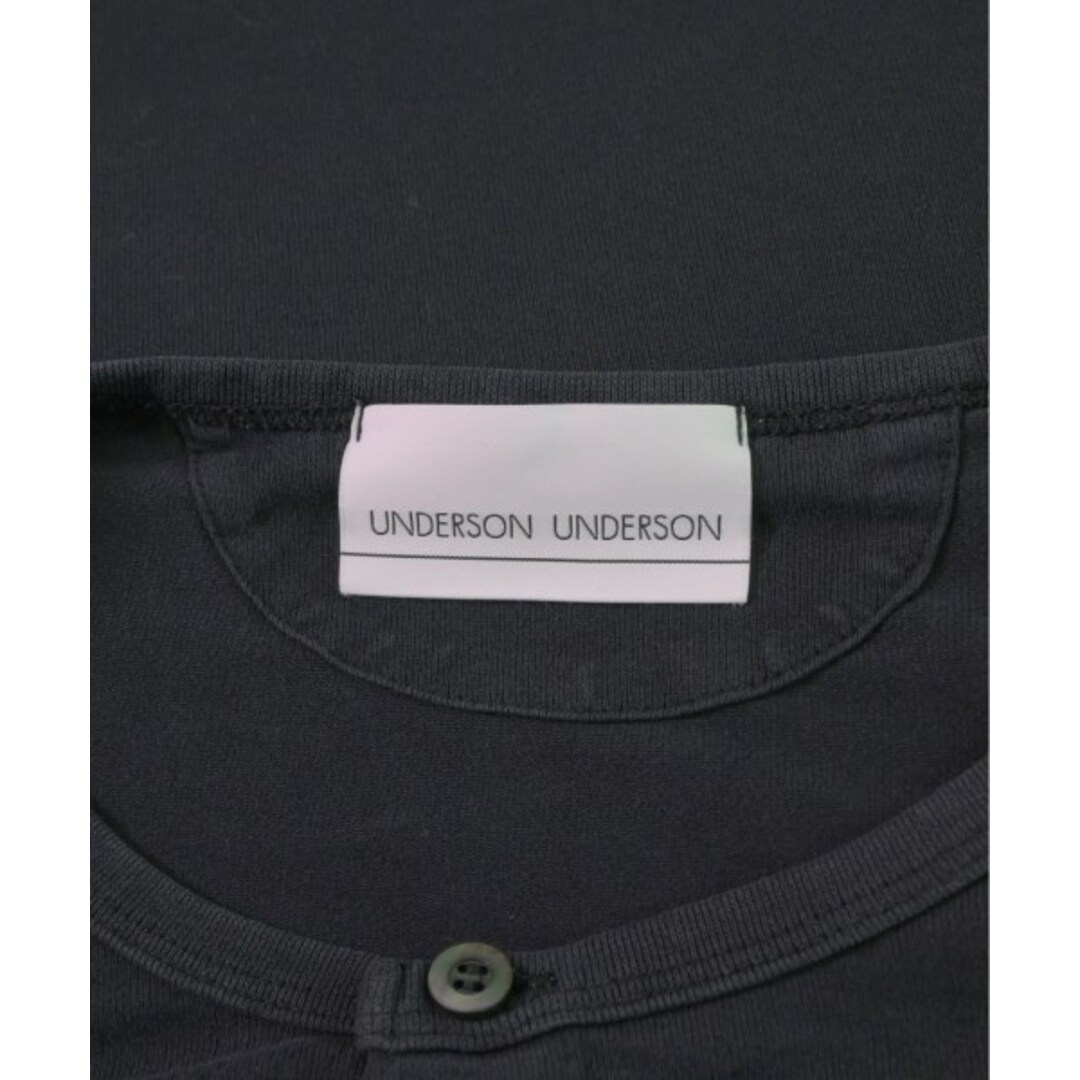 UNDERSON UNDERSON(アンダーソンアンダーソン)のUNDERSON UNDERSON Tシャツ・カットソー 2(M位) 【古着】【中古】 メンズのトップス(Tシャツ/カットソー(半袖/袖なし))の商品写真