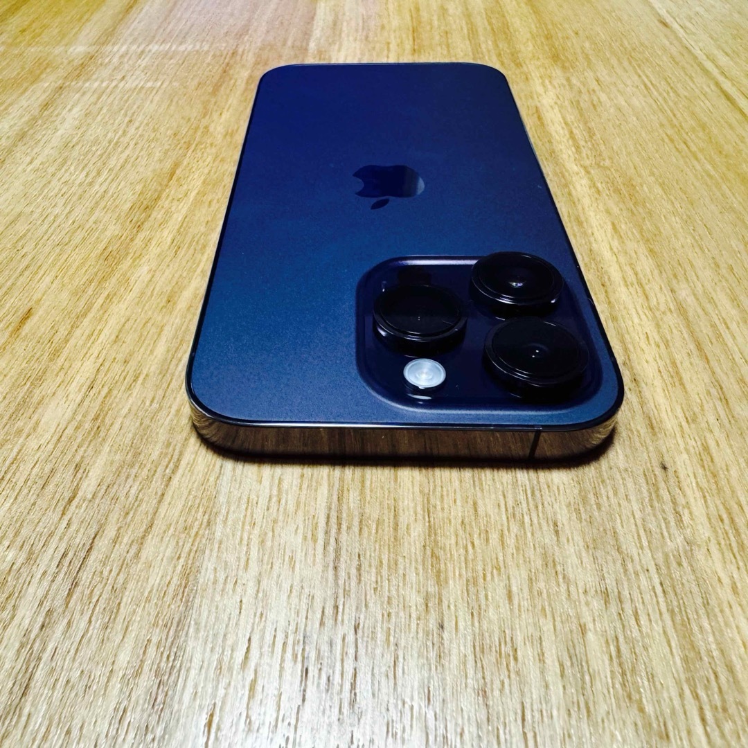 iPhone(アイフォーン)の【美品】iPhone14Pro 128GB ディープパープル SIMフリー 本体 スマホ/家電/カメラのスマートフォン/携帯電話(スマートフォン本体)の商品写真