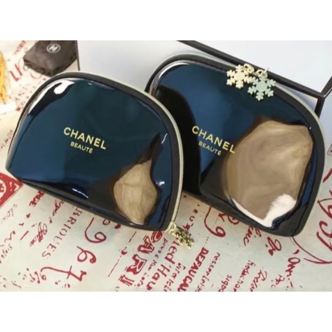 CHANEL(シャネル)のエナメルシャネル 化粧ポーチ シャネルノベルティ コスメポーチ　大 レディースのファッション小物(ポーチ)の商品写真