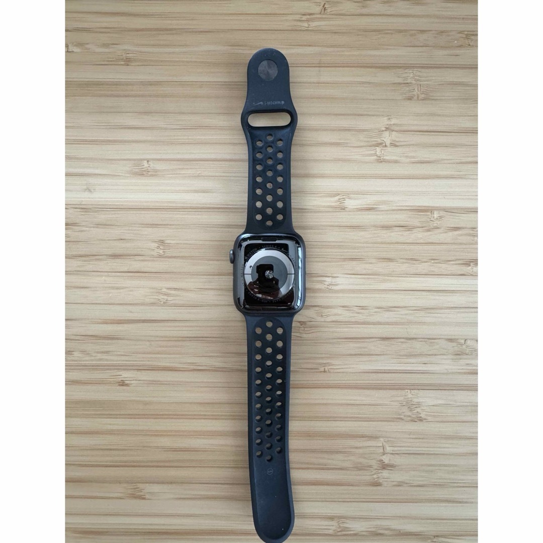 Apple Watch(アップルウォッチ)の【最終値下げ】Apple Watch Series 4 おまけ付き メンズの時計(腕時計(デジタル))の商品写真