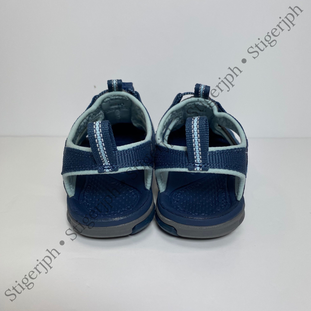 KEEN(キーン)のキーン　クリアウォーターシーエヌエックス　ネイビー　ブルー　23CM レディースの靴/シューズ(サンダル)の商品写真