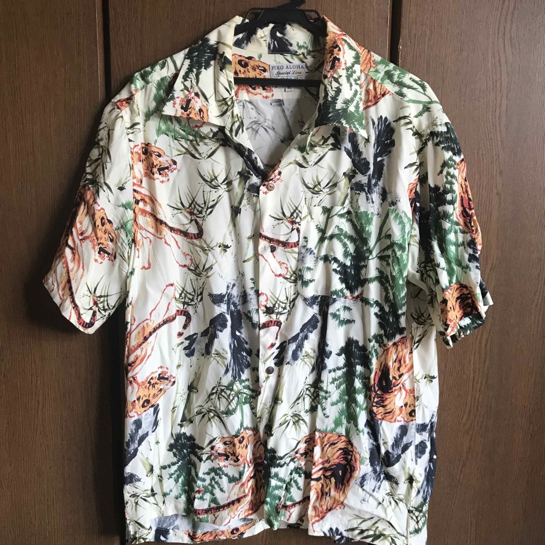 PIKO(ピコ)のPIKO ALOHAの半袖(虎柄) レディースのトップス(Tシャツ(半袖/袖なし))の商品写真