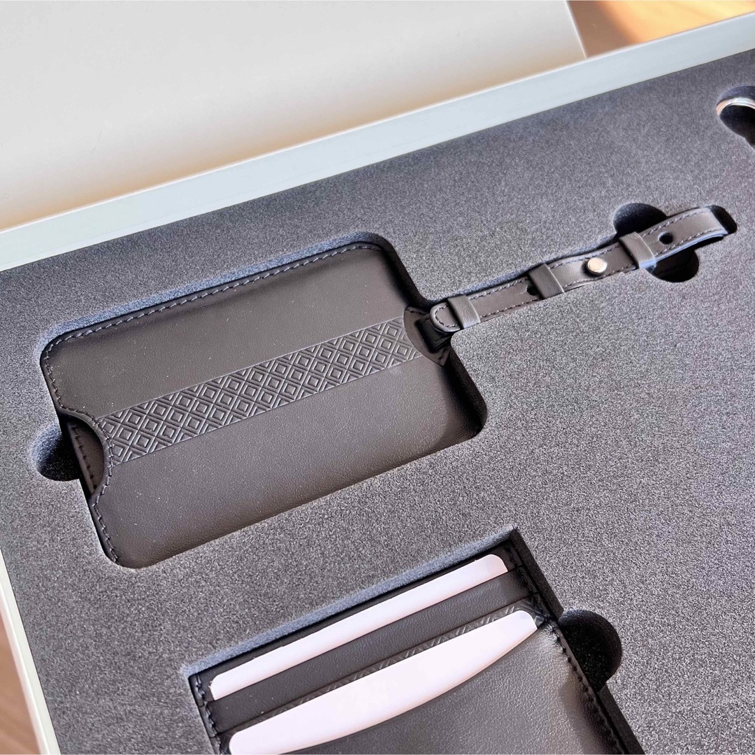 新品未使用☆Bentley キーホルダー カードケース ネームタグ 新品未使用☆Bentley キーホルダー カードケース ネームタグ