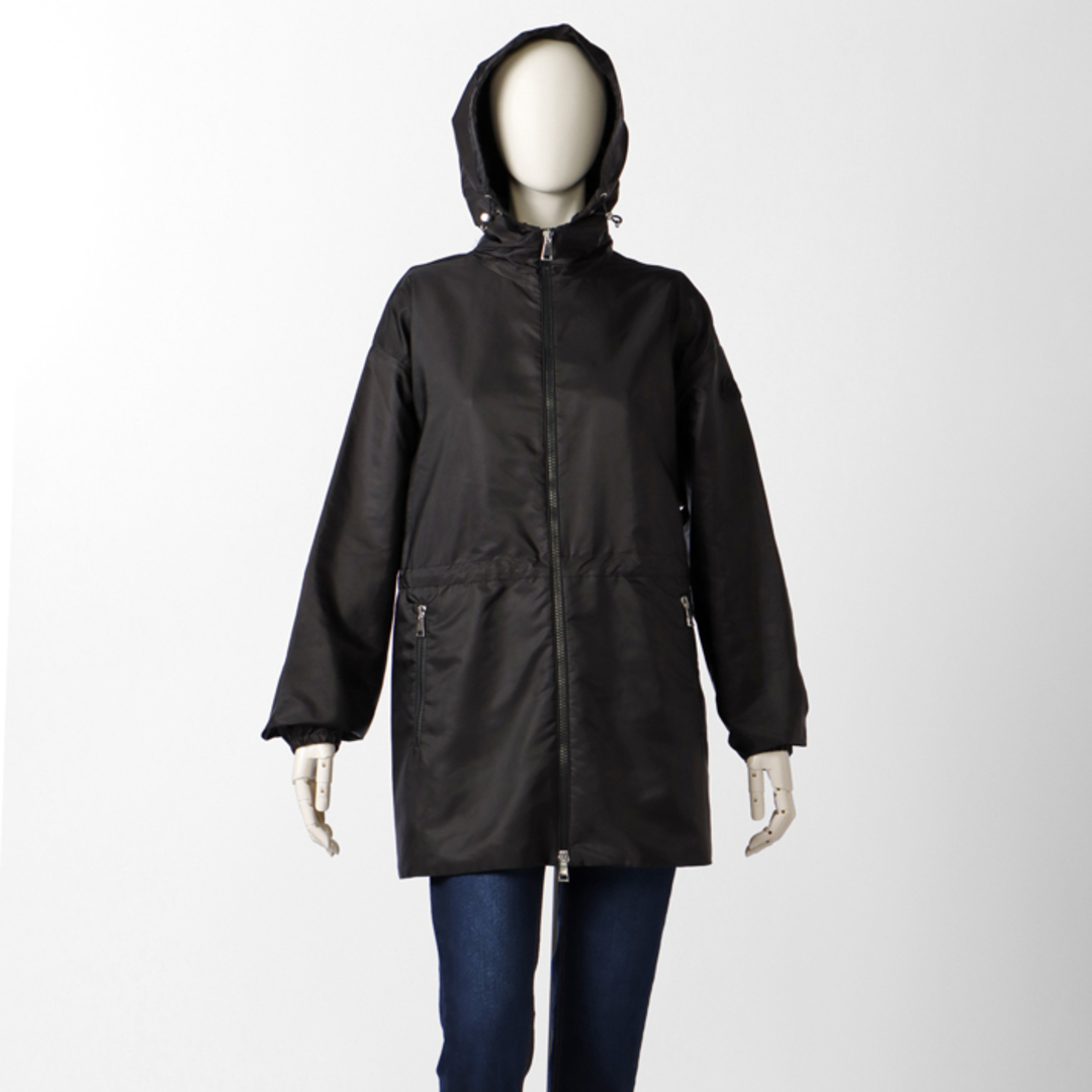 MONCLER(モンクレール)のモンクレール MONCLER ナイロン パーカー Wete フレア ジャケット レディース ブラック 0931A00134 539ZD 999 レディースのジャケット/アウター(ナイロンジャケット)の商品写真