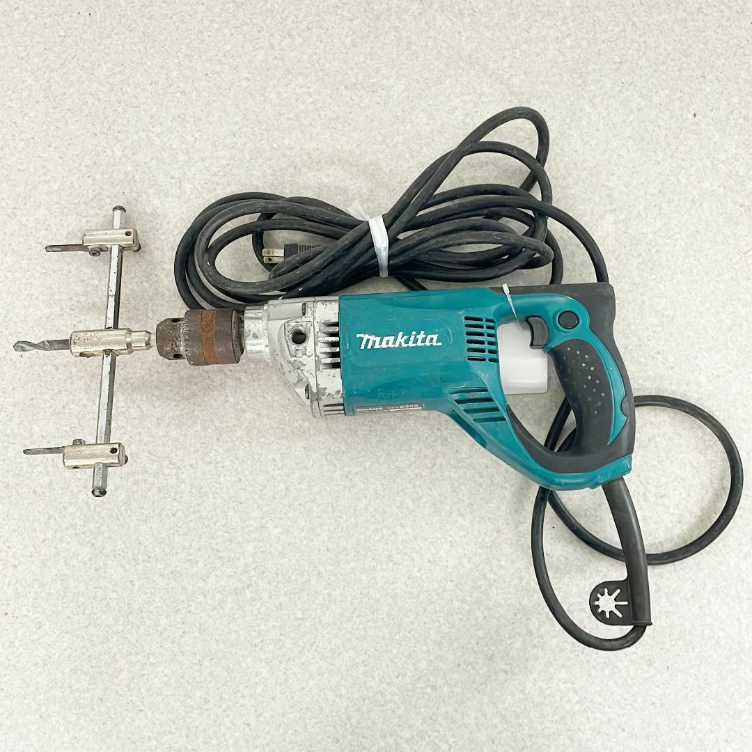 Makita(マキタ)のmakita 13mm 電気ドリル 6305 / サークルカッター付き スポーツ/アウトドアの自転車(工具/メンテナンス)の商品写真