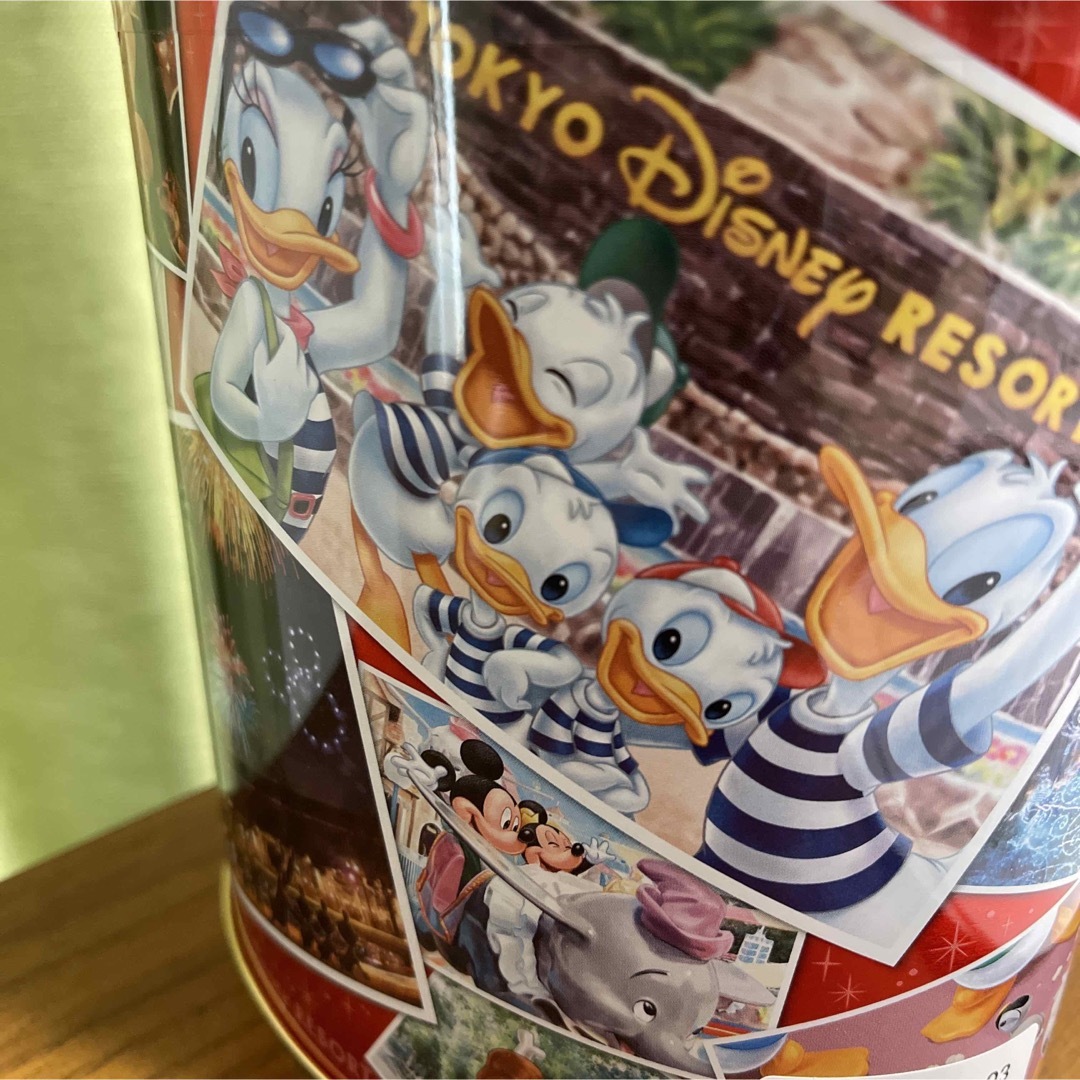 Disney(ディズニー)の【缶のみ】東京ディズニーシー　チョコレートクランチ 食品/飲料/酒の食品(菓子/デザート)の商品写真