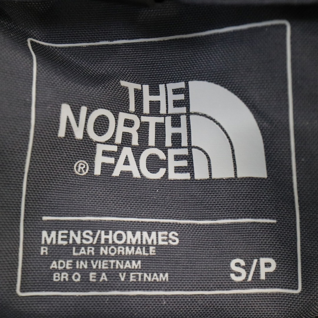 THE NORTH FACE(ザノースフェイス)のTHE NORTH FACE ノースフェイス マウンテンパーカー アウトドア ワンポイントロゴ ラグラン ブラック (メンズ S) 中古 古着 O6178 メンズのジャケット/アウター(マウンテンパーカー)の商品写真