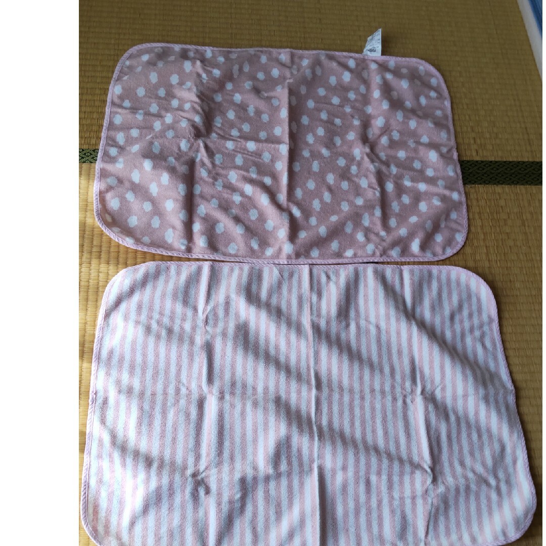 オムツシート キッズ/ベビー/マタニティのおむつ/トイレ用品(おむつ替えマット)の商品写真