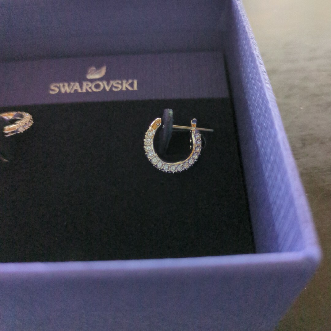 SWAROVSKI(スワロフスキー)のピアス　スワロフスキー レディースのアクセサリー(ピアス)の商品写真