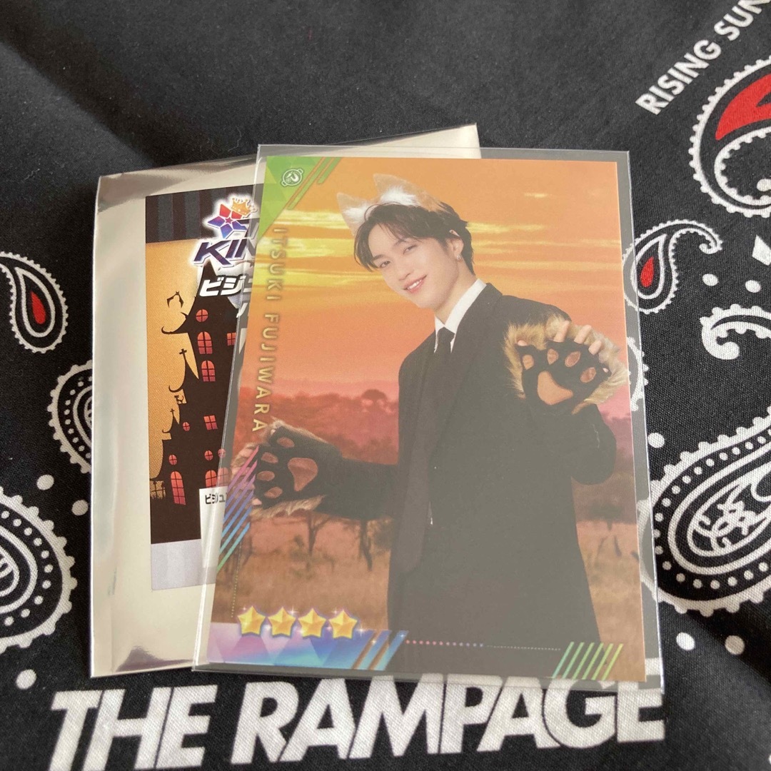 THE RAMPAGE(ザランページ)の藤原樹　ビジュアルカード　フォトカード　トラキン エンタメ/ホビーのタレントグッズ(ミュージシャン)の商品写真