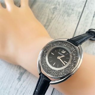 希少】Swarovski スワロフスキー クリスタルライン シルバー 腕時計-