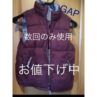 ギャップキッズ(GAP Kids)の美品　ギャップキッズ 140 中綿 ベスト 男女兼用(ジャケット/上着)