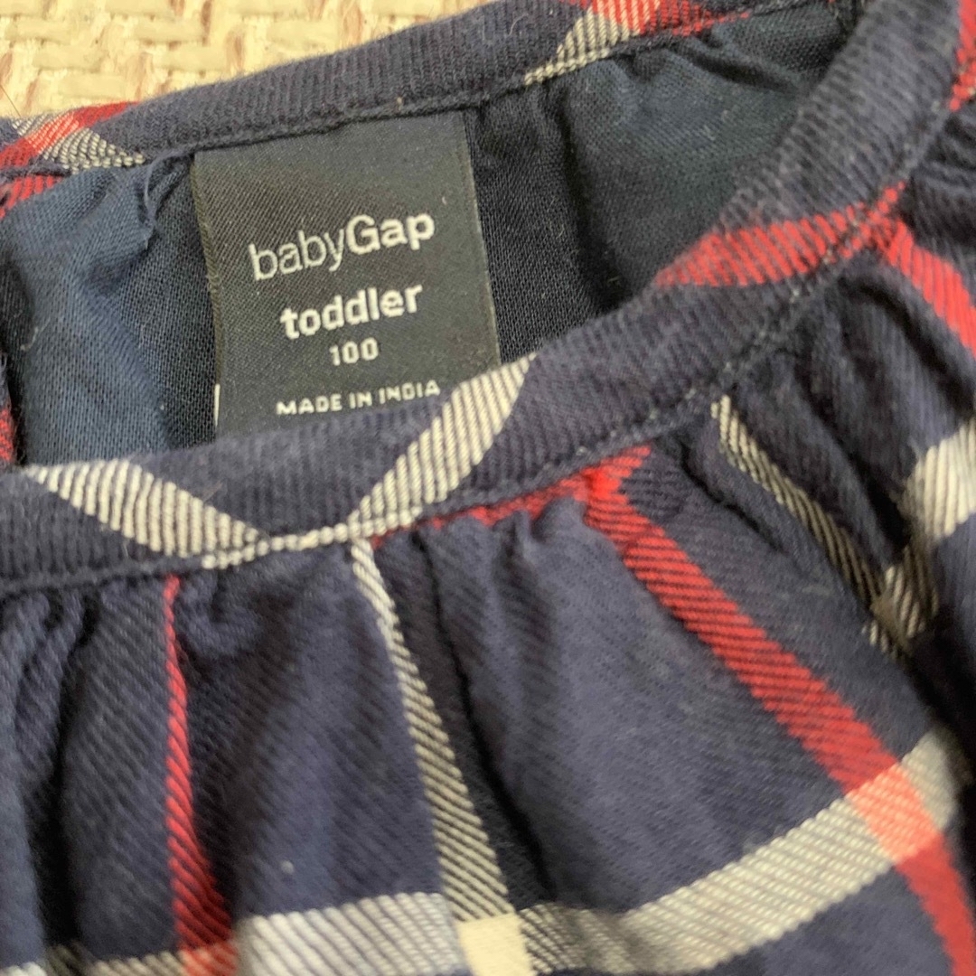 babyGAP(ベビーギャップ)のキッズトップス キッズ/ベビー/マタニティのキッズ服女の子用(90cm~)(ブラウス)の商品写真