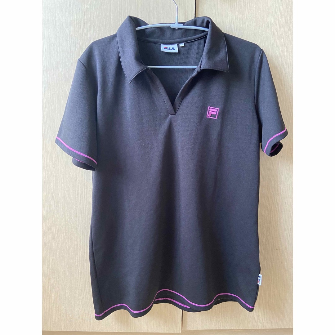 FILA(フィラ)のFILA フィラ レディース トップス 半袖 黒 スポーツウェア レディースのトップス(Tシャツ(半袖/袖なし))の商品写真