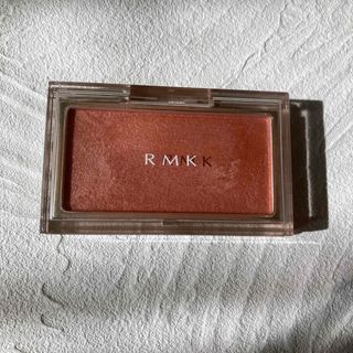 アールエムケー(RMK)の人気色　RMK チーク　10 サハラベージュ(チーク)