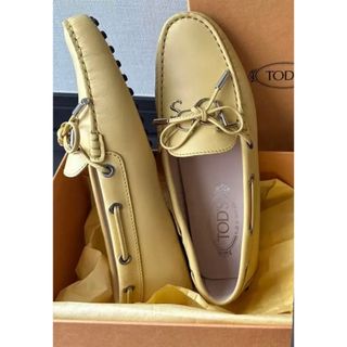 トッズ(TOD'S)のTOD‘Sレディースシューズ(ローファー/革靴)