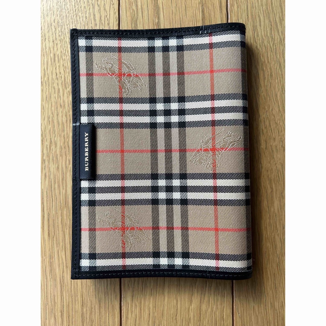 BURBERRY(バーバリー)のBurberry ブックカバー インテリア/住まい/日用品の文房具(その他)の商品写真