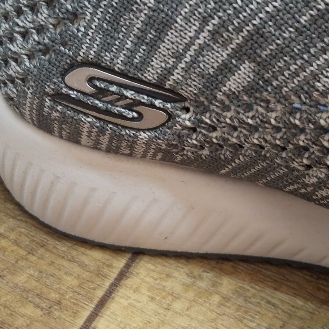 最安値新品SKECHERSシューズ 2