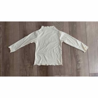 韓国こども服　メロウトップス　カットソー　ハイネック　フリル　アイボリー　100(Tシャツ/カットソー)