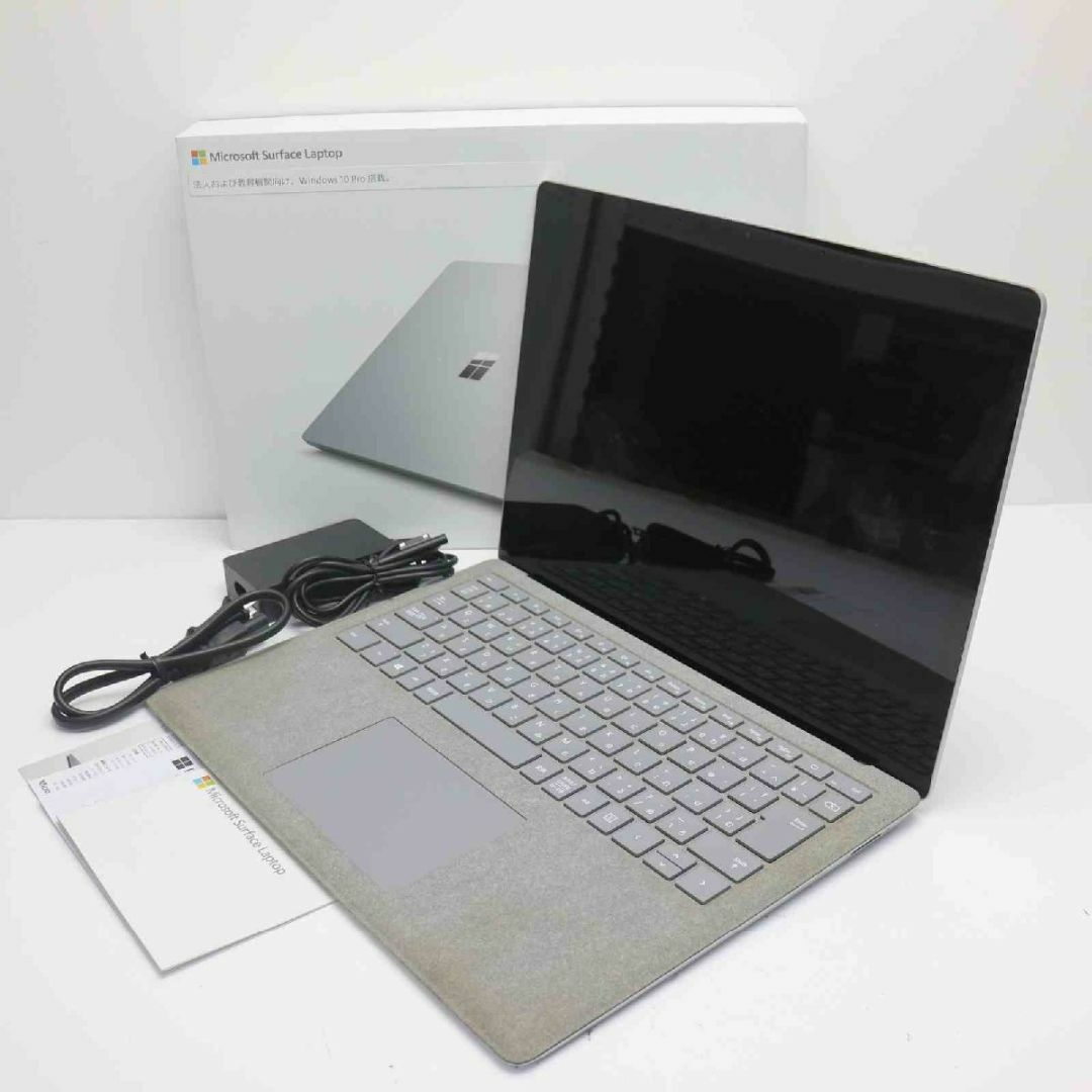 Microsoft(マイクロソフト)のSurface Laptop 2 i5 8GB 256GB 中古 M111 スマホ/家電/カメラのPC/タブレット(ノートPC)の商品写真