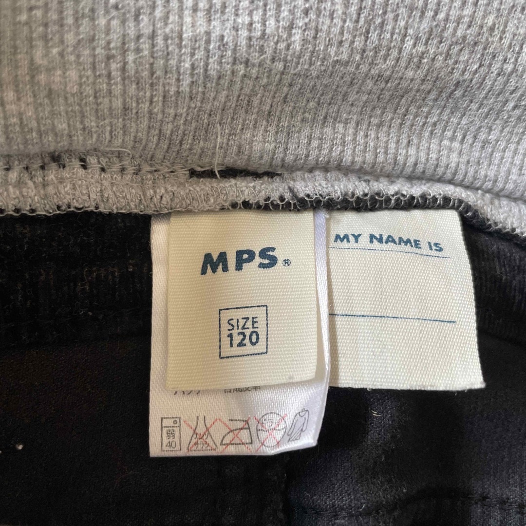 MPS(エムピーエス)のMPS ライトオン　ブラック　コーデュロイ　ストレッチ　パンツ　120㎝ キッズ/ベビー/マタニティのキッズ服男の子用(90cm~)(パンツ/スパッツ)の商品写真