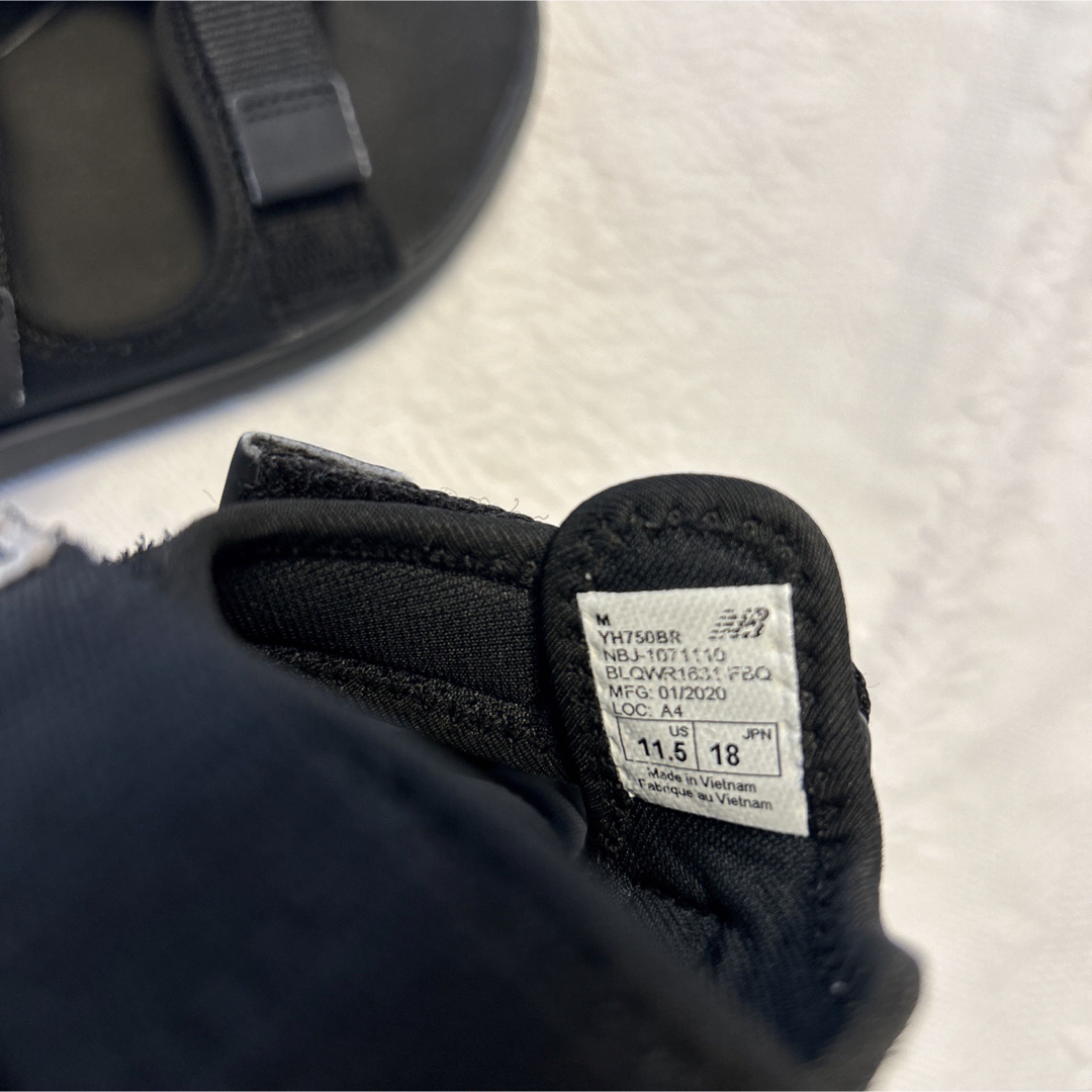 New Balance(ニューバランス)のニューバランス　スポーツサンダル　ブラック　18cm キッズ/ベビー/マタニティのキッズ靴/シューズ(15cm~)(サンダル)の商品写真